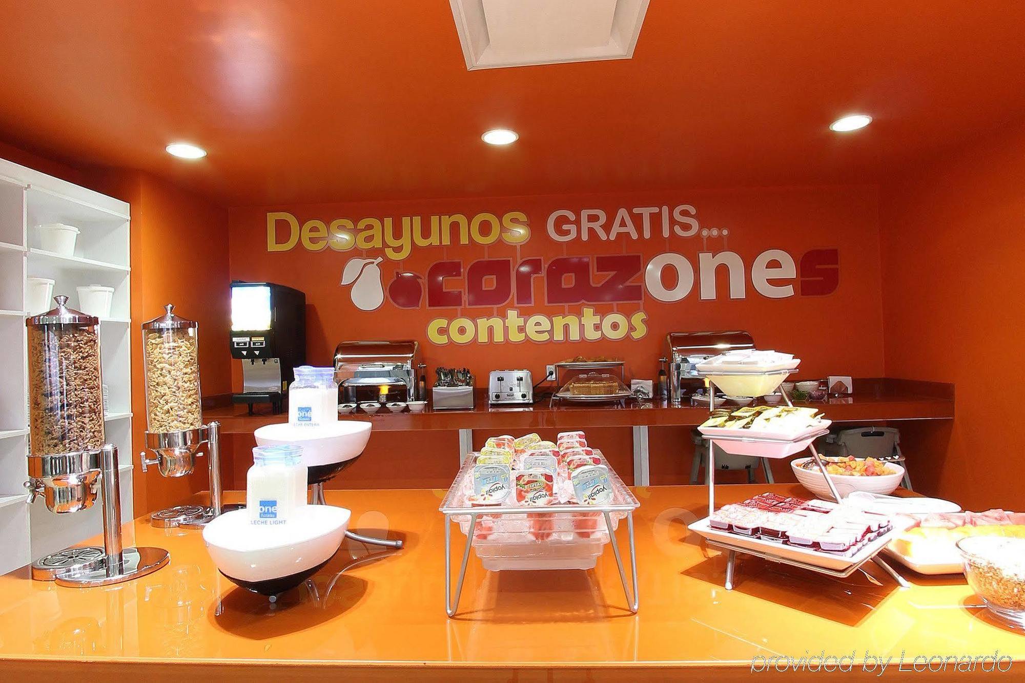 One La Paz Hotell Restaurant bilde